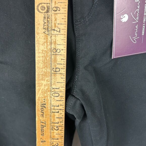 Gloria Vanderbilt Amanda Jeans Tapered NWT - Picture 8 of 10
